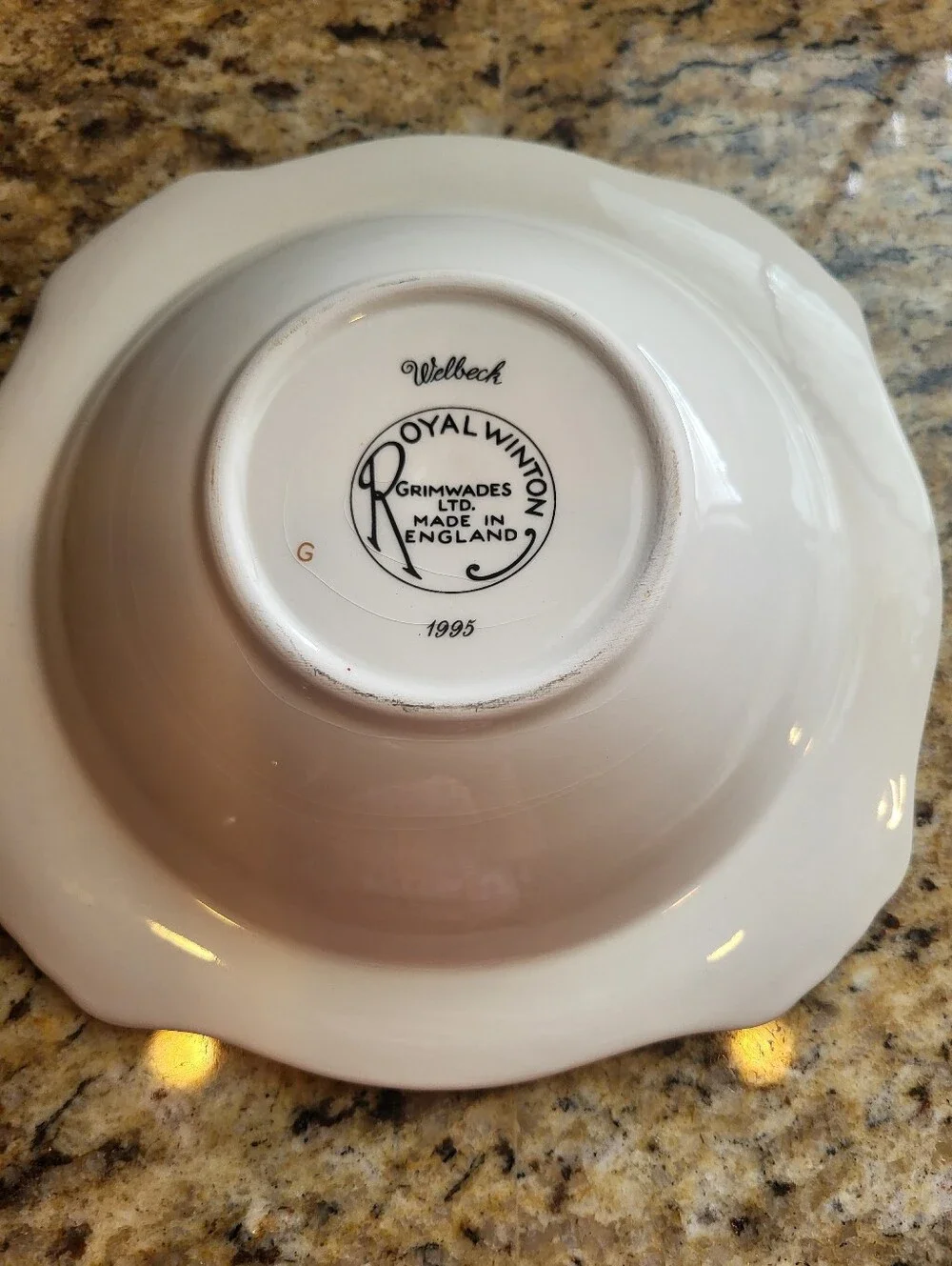 Royal Winton England 7 In .Floral Ceramic Serving Bowl